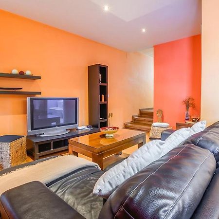Bonito Apartamento En El Centro De Alcala De Guadaira Muy Cerca De Sevilla Exterior photo